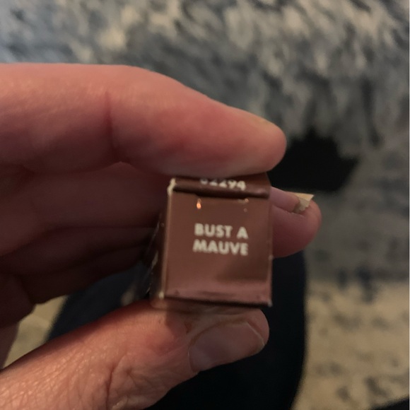 ELF Pout Clout Lip Plumping Pen - mauve - Picture 3 of 3